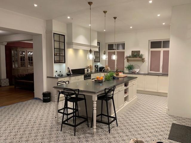 La Madeleine Odie 20X20